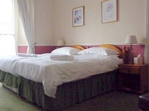 Latimer House 4*